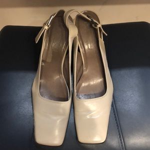 Nine West sling back pumps
